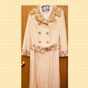 Vintage 1970s beaded cream coat
